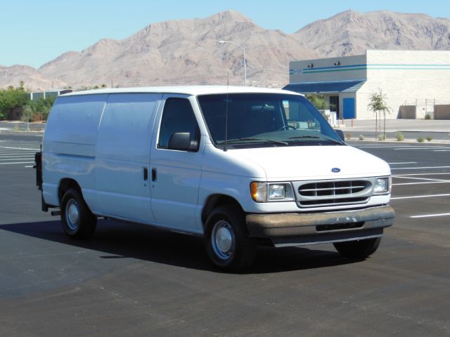 2001 Ford Econoline 328 Ci