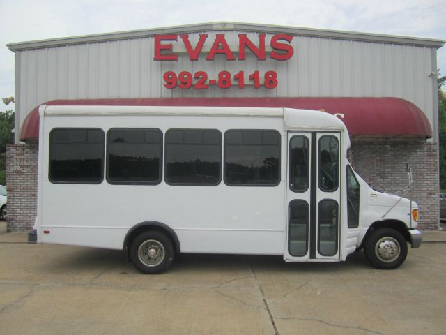 2001 Ford Econoline Cxl-7xt