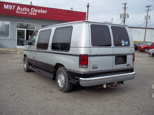 2001 Ford Econoline 328 Ci