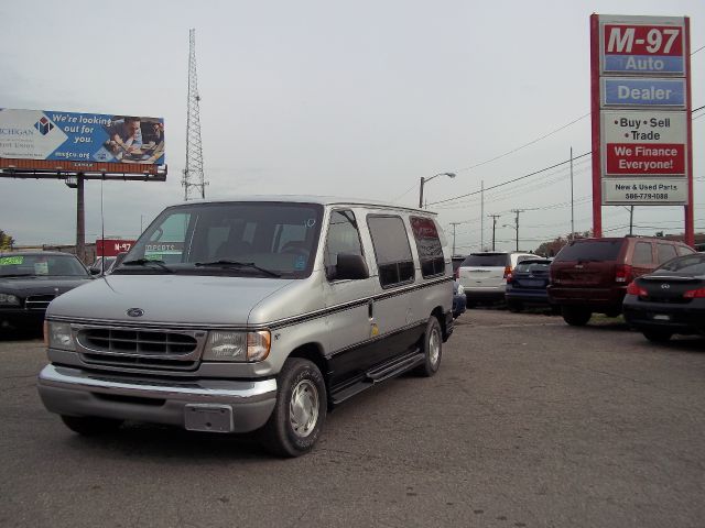 2001 Ford Econoline 328 Ci