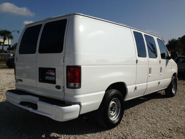 2001 Ford Econoline 328 Ci