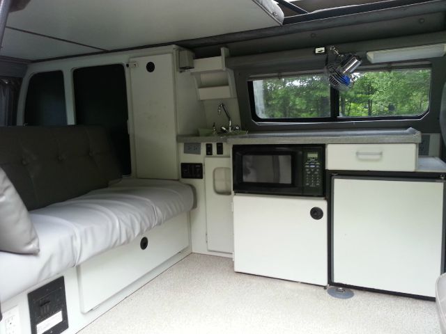 2001 Ford Econoline GT Deluxe Bullitt