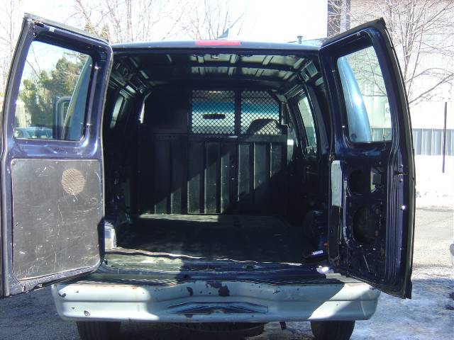 2001 Ford Econoline Base