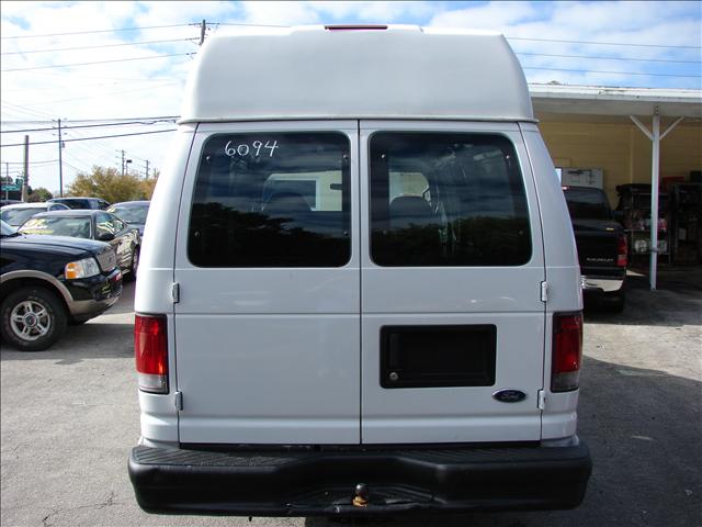 2002 Ford Econoline Unknown