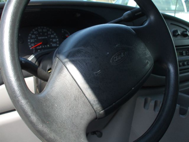 2002 Ford Econoline 328 Ci