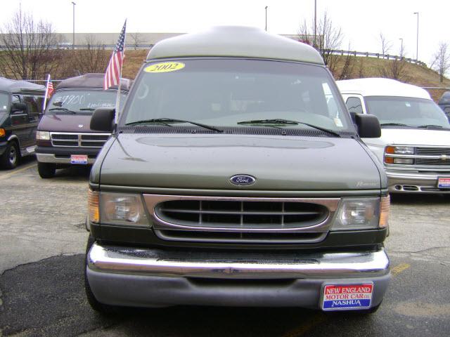 2002 Ford Econoline 4dr Sdn I4