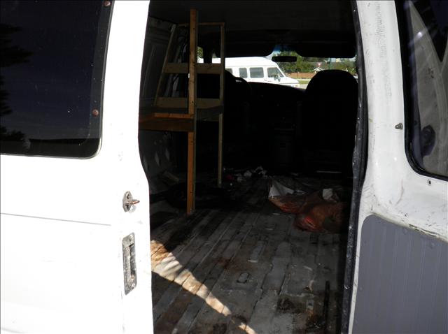 2002 Ford Econoline Base