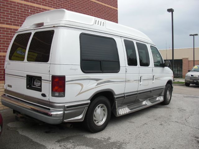 2002 Ford Econoline 328 Ci
