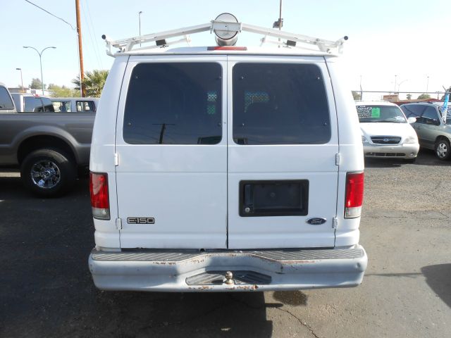 2002 Ford Econoline 328 Ci