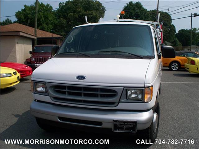 2002 Ford Econoline Base