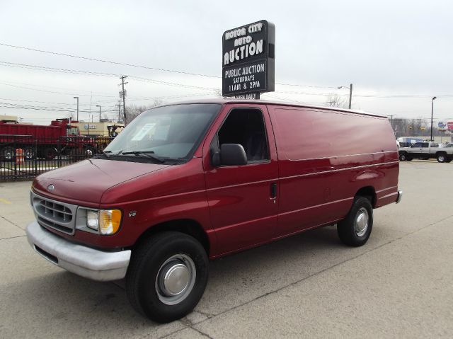 2002 Ford Econoline 2.5 S Model