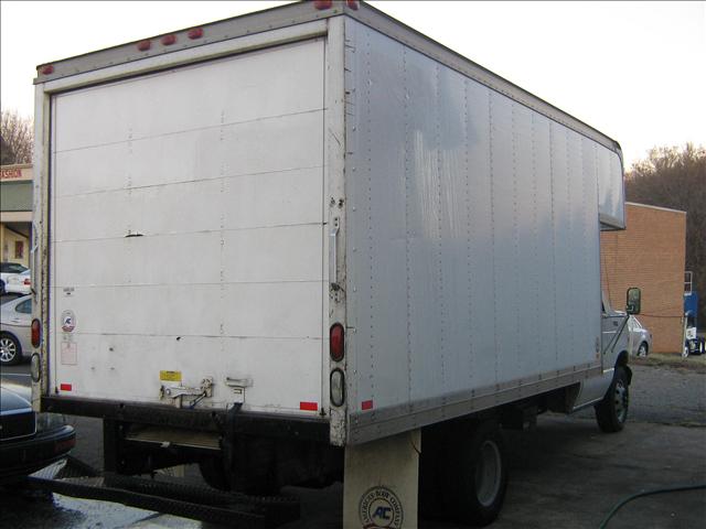 2002 Ford Econoline Base