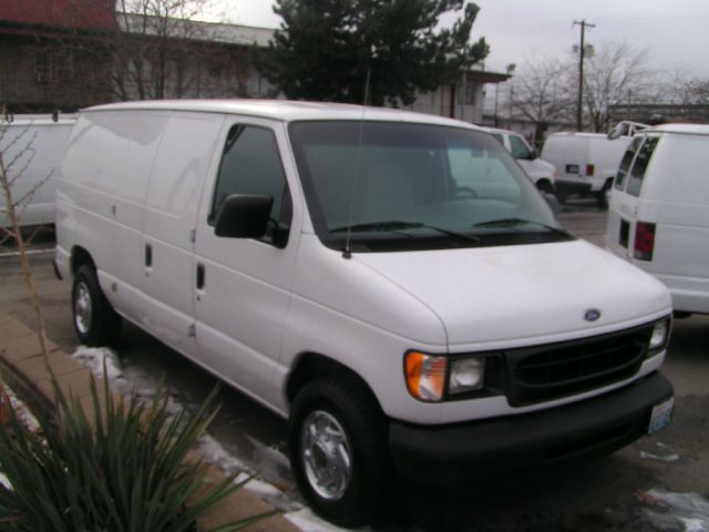 2002 Ford Econoline 328 Ci