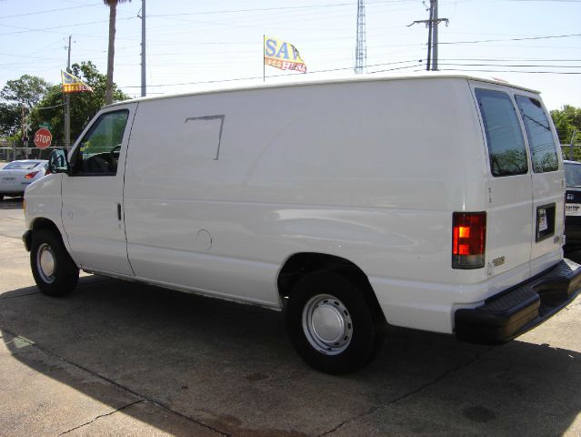 2002 Ford Econoline Unknown