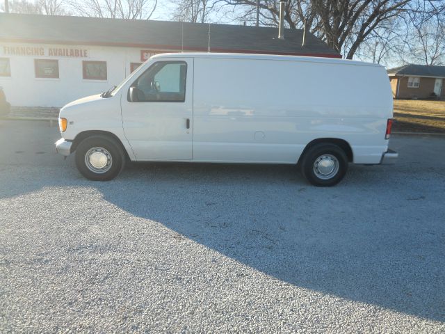 2002 Ford Econoline 328 Ci