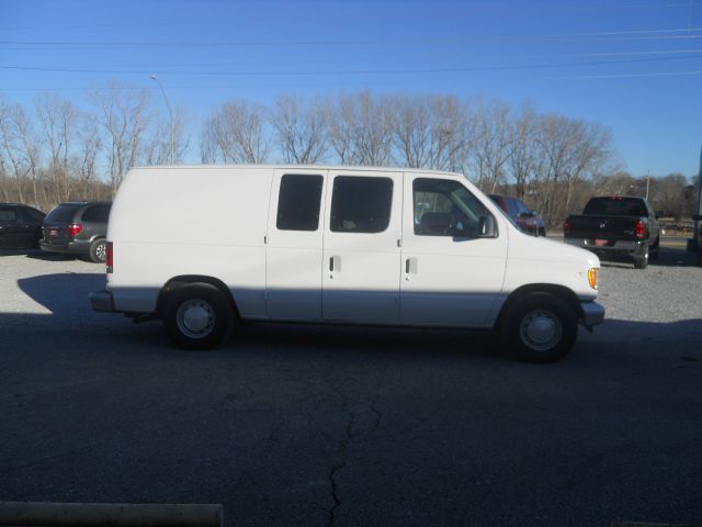 2002 Ford Econoline 328 Ci