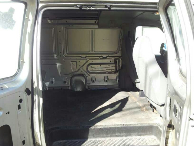 2003 Ford Econoline 2.5i Wagon