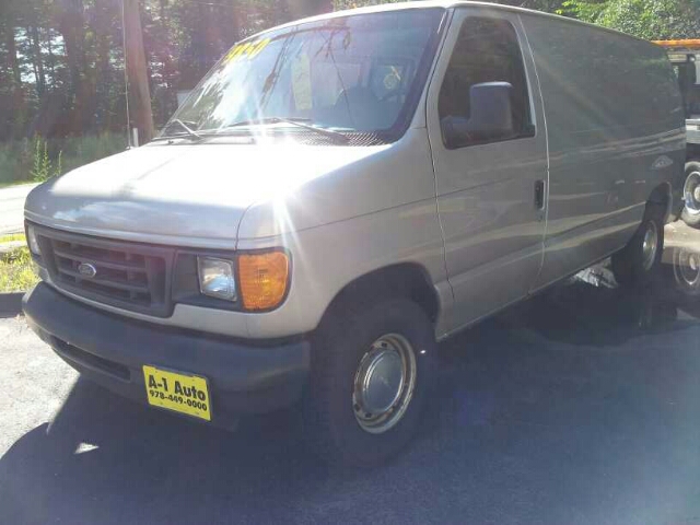 2003 Ford Econoline 2.5i Wagon