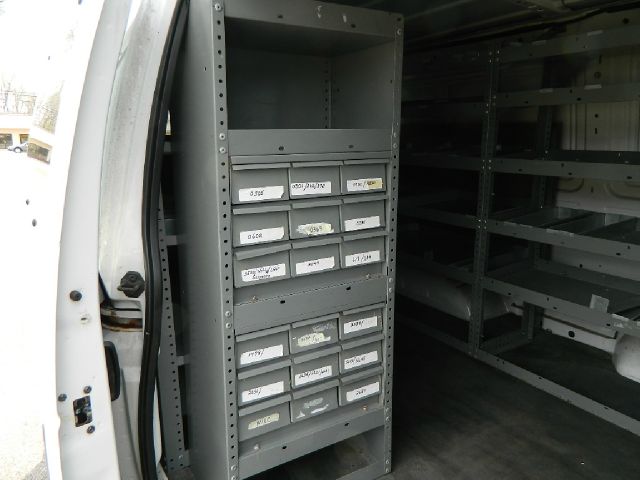 2003 Ford Econoline SE Truck