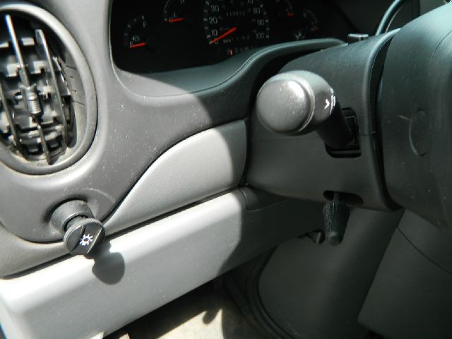 2003 Ford Econoline SE Truck