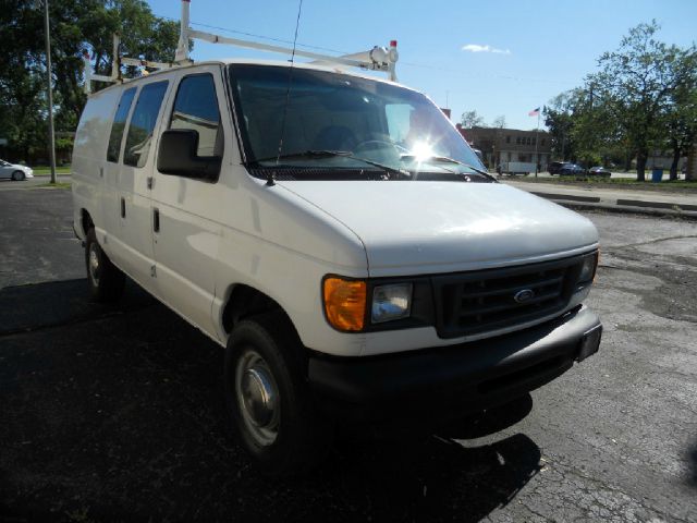 2003 Ford Econoline CREW XLT