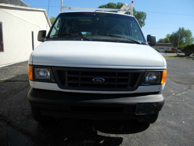 2003 Ford Econoline CREW XLT
