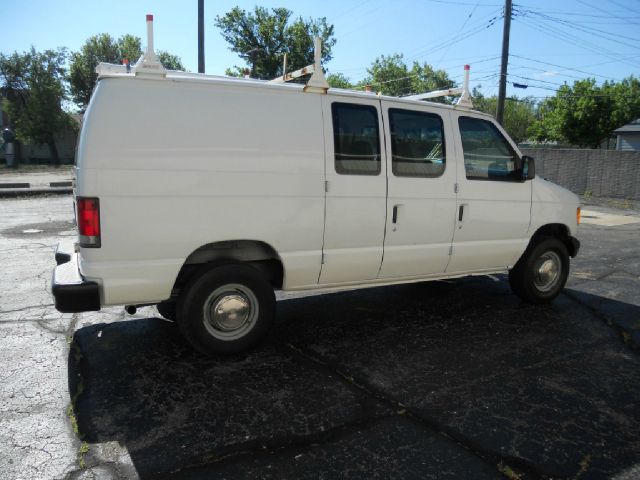 2003 Ford Econoline CREW XLT