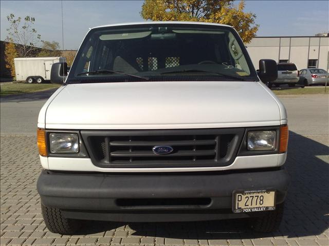2003 Ford Econoline Base