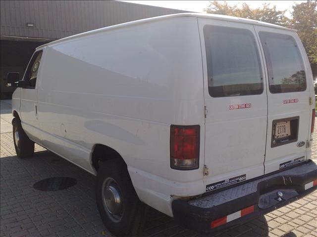 2003 Ford Econoline Base