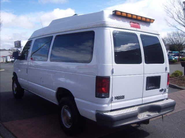 2003 Ford Econoline Unknown