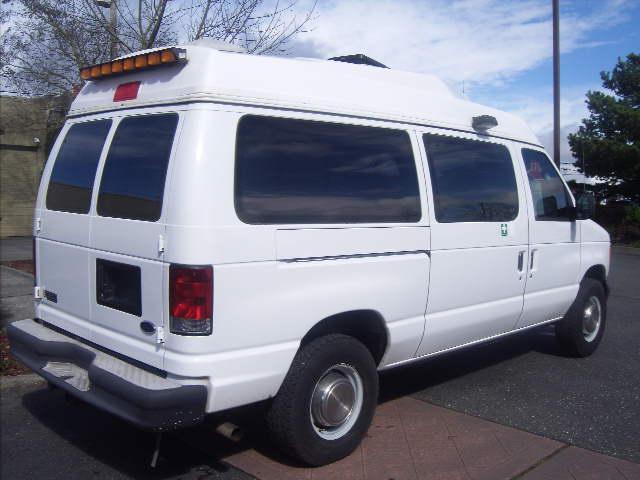 2003 Ford Econoline Unknown