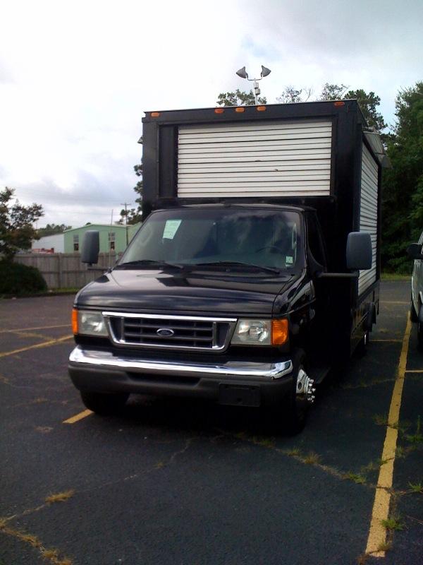 2003 Ford Econoline SE Sport