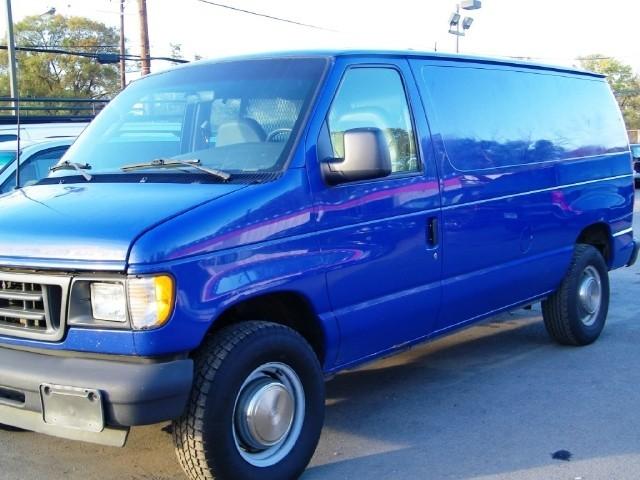 2003 Ford Econoline Unknown