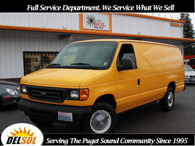 2003 Ford Econoline Ext Cab 141.5 WB