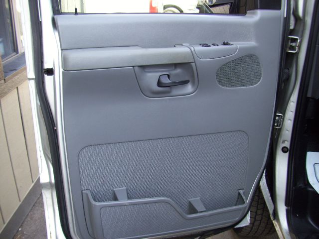 2003 Ford Econoline GT Deluxe Bullitt