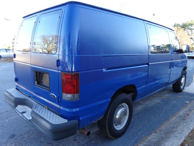 2003 Ford Econoline 4dr Sdn S Auto (GS) Sedan