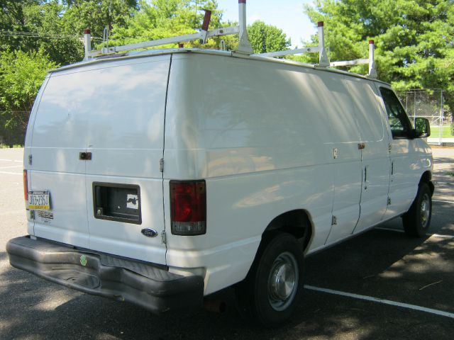 2004 Ford Econoline Awd-turbo