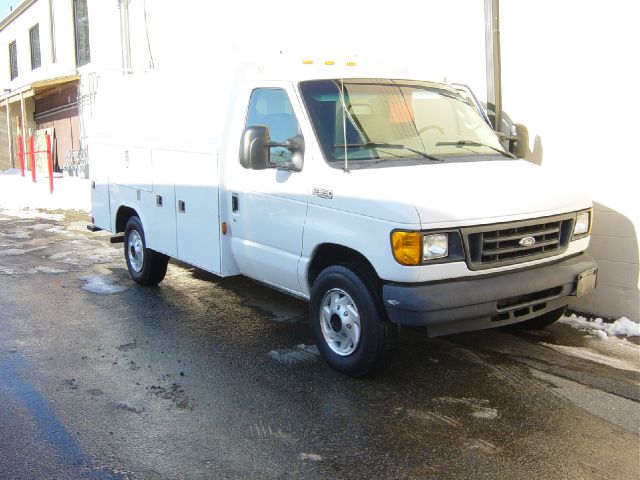2004 Ford Econoline GT Deluxe Bullitt