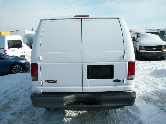 2004 Ford Econoline Awd-turbo