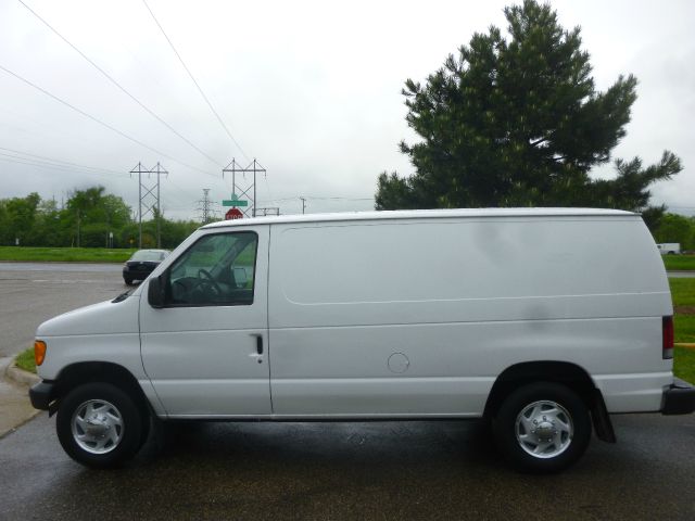 2004 Ford Econoline Awd-turbo