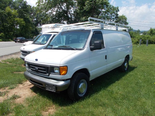 2004 Ford Econoline GT Deluxe Bullitt