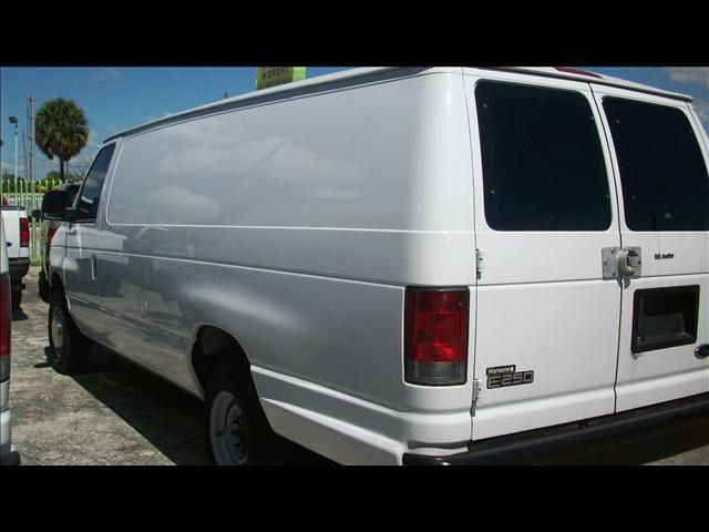 2004 Ford Econoline 2dr I4 Auto EX-L PZEV
