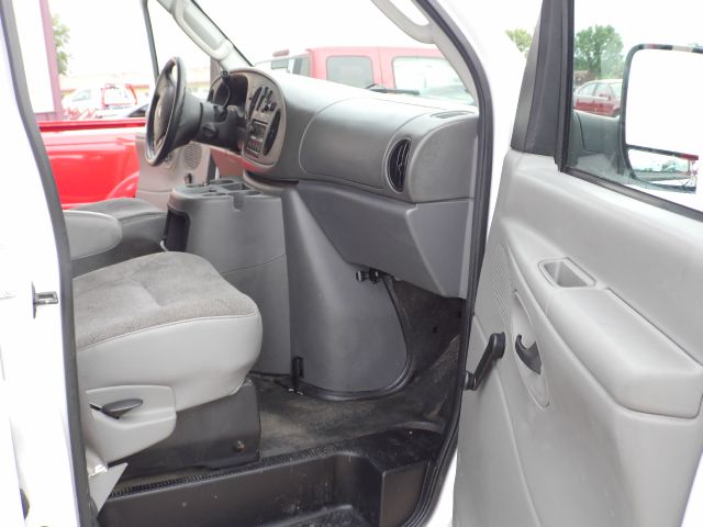 2004 Ford Econoline Awd-turbo