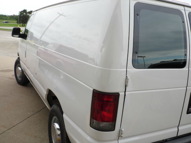2004 Ford Econoline Awd-turbo