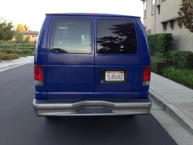 2004 Ford Econoline Awd-turbo