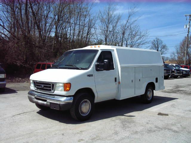 2004 Ford Econoline GT Deluxe Bullitt