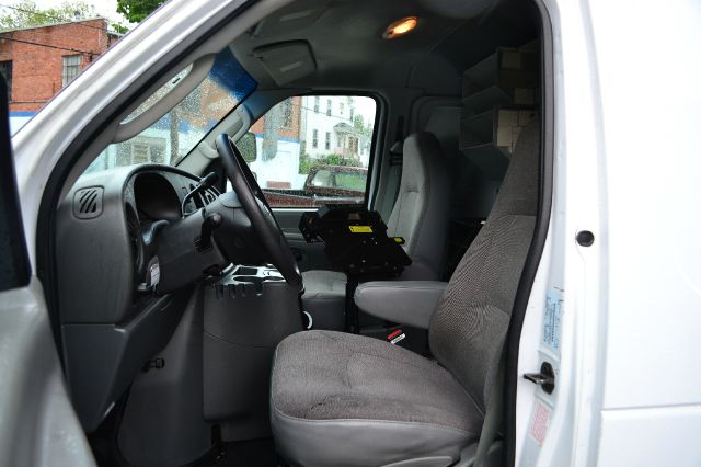 2004 Ford Econoline Awd-turbo