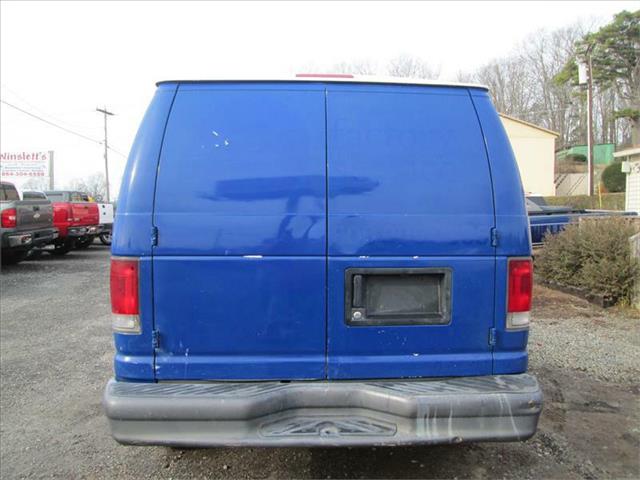 2004 Ford Econoline Unknown