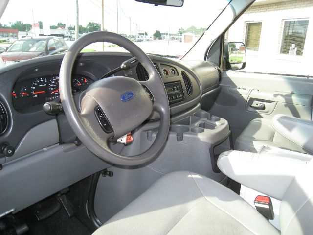 2004 Ford Econoline Awd-turbo