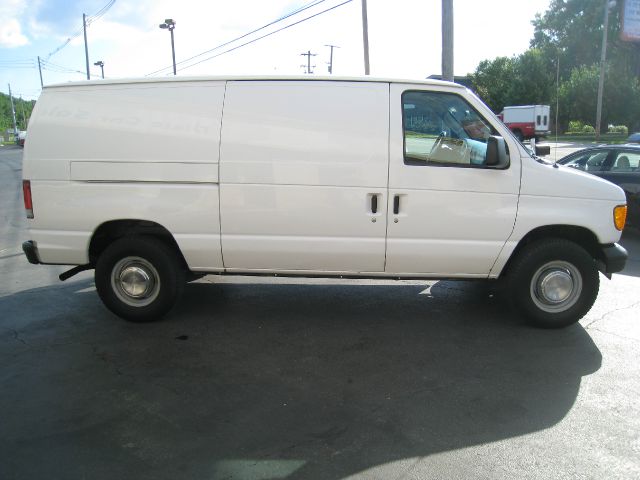 2004 Ford Econoline Awd-turbo